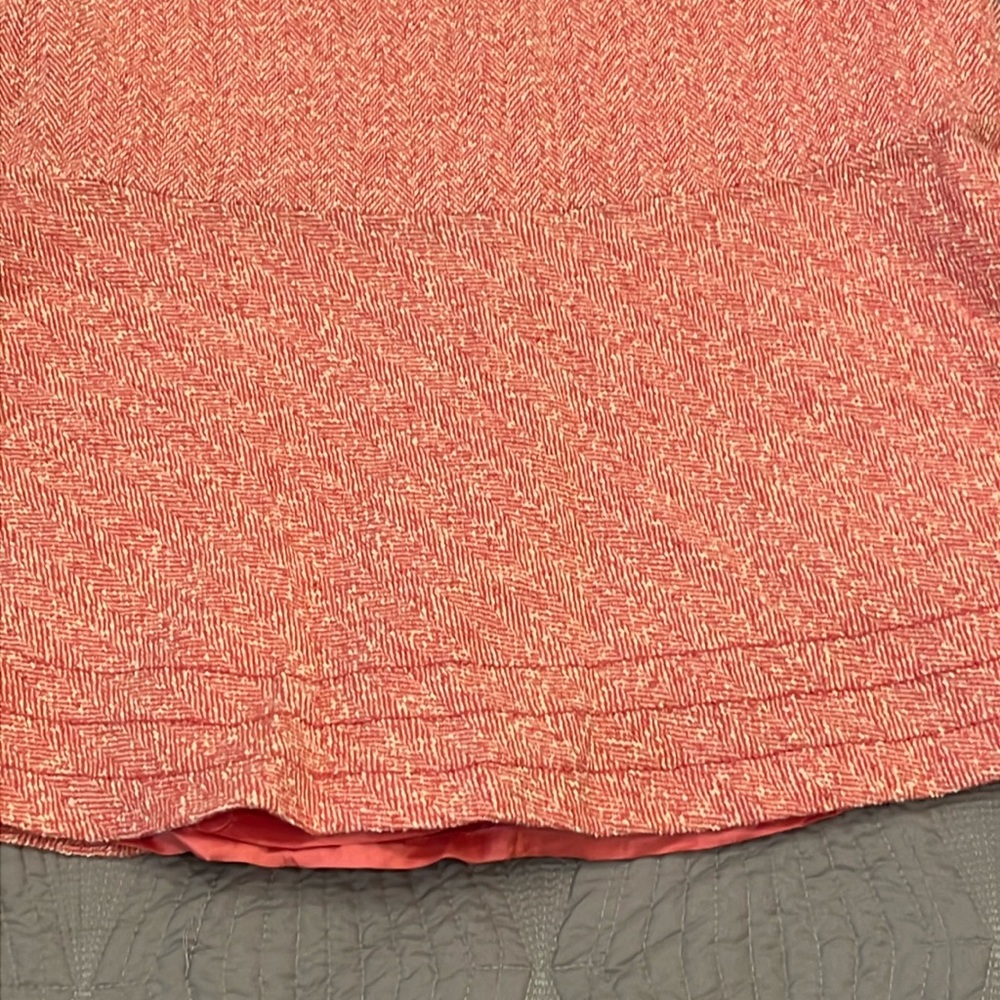 Ann Taylor Women’s pink & white herringbone wool skirt - Picture 3 of 8